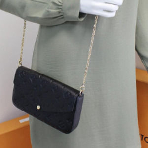 💎✨VERY CHARMING✨💎 AUTHENTIC Louis Vuitton Crossbody Shoulder Bag